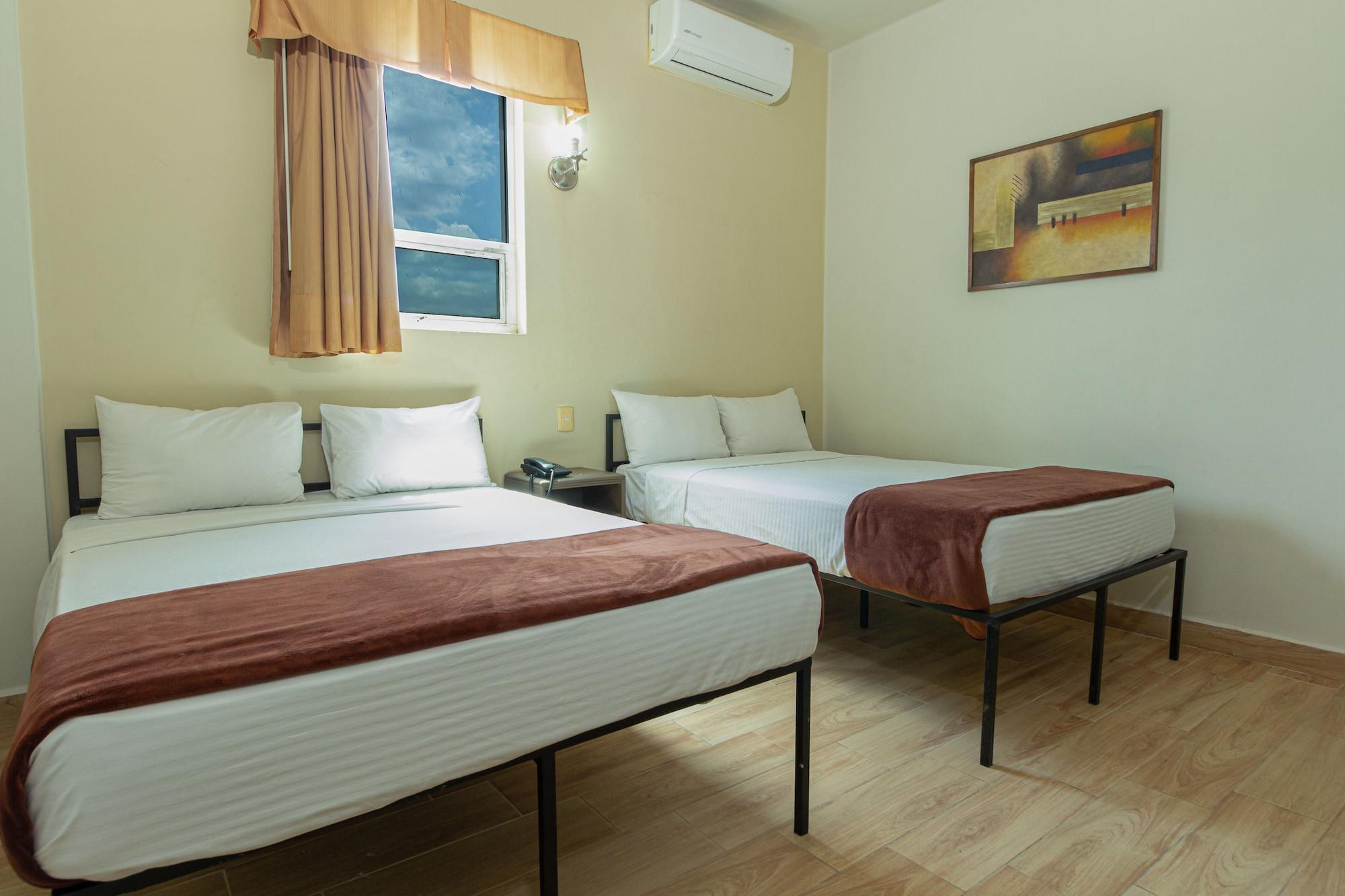 Hotel Plaza Del Arco Express Монтерей Екстериор снимка