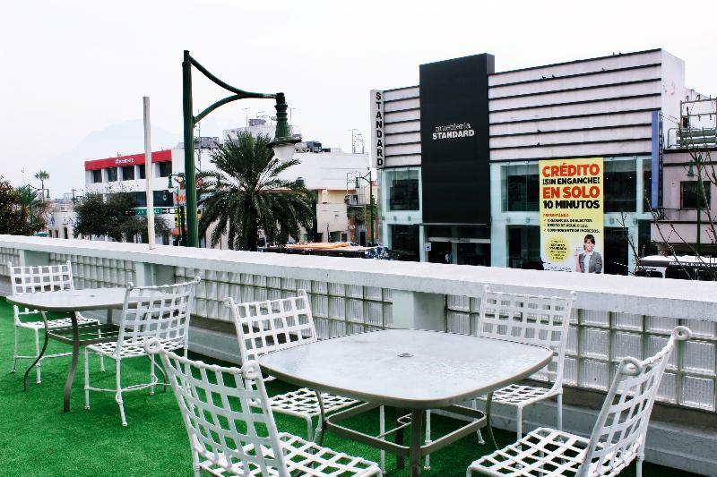 Hotel Plaza Del Arco Express Монтерей Екстериор снимка